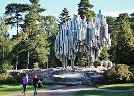 Além de um parque nacional em seu nome, o famoso, já falecido, compositor finlandês jean sibelius mereceu ainda a homenagem desta impressionante. Monumento Sibelius En Helsinki Guias Viajar Lugares Bonitos Monumento Viagens