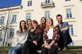 Vi har også eit ledig vikariat som statsmeteorolog i tromsø. Geofysisk Institutt Universitetet I Bergen