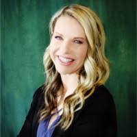 Holly Null's Instagram, Twitter & Facebook