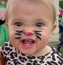 Is there anyone willing to donate split firewood to help a 75-year-old  woman in Fort Smith, Arkansas, stay warm?