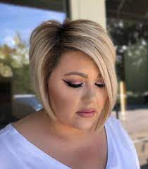 La bob mania ciclicamente torna in auge, nello specifico ogni due tre anni tagliasi i capelli è un vero e proprio must have. Tagli Capelli Per Viso Tondo Nuove Tendenze Nel 2022 Capellidistile It