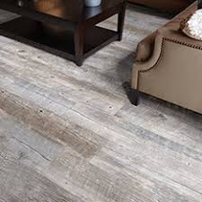 Whether it's replacing your hardwood floor, installing vinyl planks or changing your old carpet, lowe's can help with any installation project, large or small. Laminate Wood Flooring Lowes Laminate Flooring