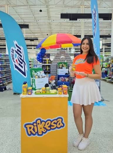 😍 NADA MEJOR QUE UNA RIKESA Y MÁS CON LA MEJOR ATENCIÓN QUE TE PUEDEN DAR  NUESTRAS PROMOTORAS. 🧀🧡 OFRECEMOS IMAGEN DE MARCA, PROMOTORAS E  IMPULSADORAS DE TU PRODUCTO O SERVICIO. Nuestro