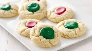 This picture shows the cookie monster against a christmas background. 50 Easy Christmas Cookies Pillsbury Com