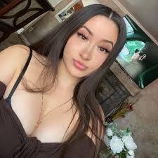 Jasmine Moreno's Instagram, Twitter & Facebook