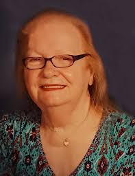 Gloria Honeycutt's Instagram, Twitter & Facebook