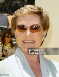 2,597 Julie Green Photos & High Res Pictures