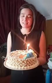 Bea Alonzo proudly na ipinakita ang kanyang Baby Bump! Bagay din pala sa  kanya ang buntis role Habang nagbblow ng kanyang candle from her birthday  cake na hinawakan pa ang kanyang baby