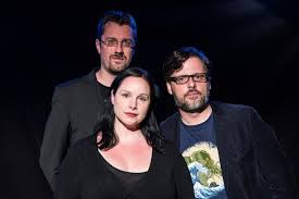 Alexa waschkau gained notoriety with the podcasting project hoaxilla, which she has been running as hoaxmistress with her husband, who podcasts under the pseudonym hoaxmaster, since 2010. News Seite 3 Hoaxilla