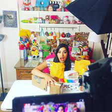 Test out a never used art supply ( or a rarely used supply ). How Much Money Moriah Elizabeth Makes On Youtube Net Worth Naibuzz