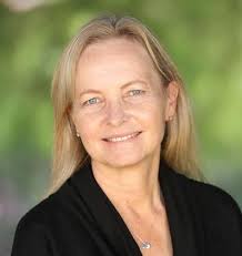 Annual Report 2021/2022 by Wornick