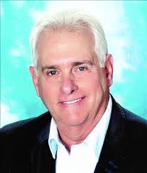 Mike Downey's Instagram, Twitter & Facebook