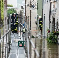 In hochwassergebieten im süden und osten bayerns können die menschen etwas aufatmen. Hochwasser Drama Katastrophenalarm In Passau Bilder Fotos Welt