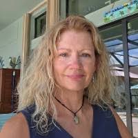 30+ "Roach,rn" profiles