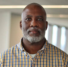 JIM VAUSE CALLS IT QUITS: Jim Vause, who tried to challenge Sheriff Michael  Hunt as Aiken County's top cop, has conceded defeat in trying to get his  name back