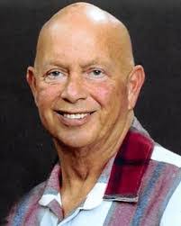 Thomas Hott's Instagram, Twitter & Facebook