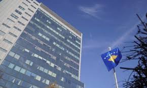 Këngëtarja 26 vjeçe , ka një paraqitje të rrallë. Miliona Euro Qeveria E Kosoves I Ndan Per Trepcen Kosova Info