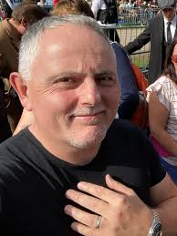 Tragic video shows moments before pilot died in plane crash as visitors  looked