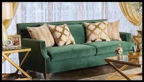 Yeşil ve krem koltuklar, turuncu berjerlerle t. Yesil Koltuk Nasil Kombinlenir Renk Kombinasyonlari