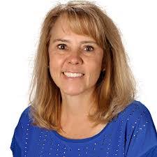 Laurie Sewell's Instagram, Twitter & Facebook