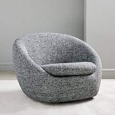 Pin By Gilang Gilang On Simpan Cepat In 2021 Leather Swivel Chair Cozy Chair Living Room Chairs