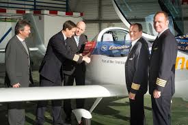 Langjährige erfahrung, modernste flotte, qualifizierte ausbilder und kooperationspartner wie aerologic, condor, sunexpress, german airways für deinen erfolg Condor Ausbildungsstart Fur 17 Junge Piloten