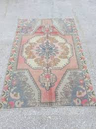 Size 210x132 Cm 6 9x4 4 Feet Lt Is A Vintage Item Collected From Nomads Lt Is A One Of A Kind Rug From Oush Rugs On Carpet Bohemian Area Rugs Carpet Handmade