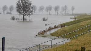 Nov 12, 2014 · het project veiligheid nederland in kaart (vnk) heeft de overstromingsrisico's in nederland in beeld gebracht door de overstromingskansen en overstromingsgevolgen in samenhang te analyseren. Nederlanders Onderschatten Gevaar Overstroming Nu Het Laatste Nieuws Het Eerst Op Nu Nl