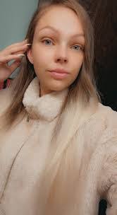 Amber Love's Instagram, Twitter & Facebook