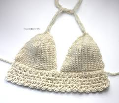 A bra can be very simple to crochet. Crochet Bikini Top Repeat Crafter Me