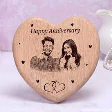 Presents like a personalised photo. Anniversary Gifts For Couples Marriage Anniversary Gifts For Couples Igp Com