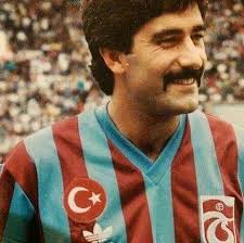 İlk olarak konyaspor genç takımında forma giydi. Unal Karaman Of Trabzonspor Firtinalar Futbol Futbolcular