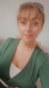 Eileen Hoffler's Instagram, Twitter & Facebook