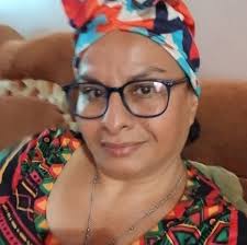 Descanse en paz profesora Gloria Edith Chinchilla Quesada, educadora,  pintora, escritora y, sobre todo, una mujer maravillosa. Fortaleza a su  estimada familia.