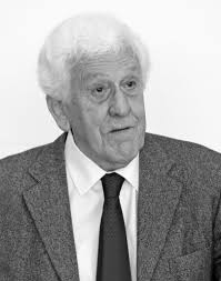 Maestro de maestros: Juan de Dios Vial Larraín