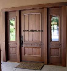 Produk ini berdesain simple minimalis dengan sedikit sentuhan tambahan ukiran motif kipas di bagian tengah akan dapat menambah daya tarik tersendiri pada rumah anda. Jual Pintu Kayu Jati Minimalis Desain Terbaru