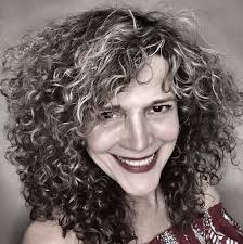 Barbara Piper's Instagram, Twitter & Facebook