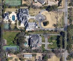 Get a $231,000 refund buying this 10 bed, 19.5 bath, 37,133 sq ft home at 10711 strait ln, dallas, tx 75229. Richard Malouf S 30 000 Square Foot Dallas Compound Homes Of The Rich