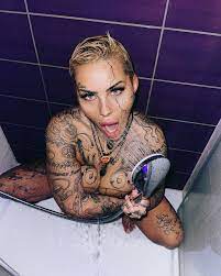 Babepedia