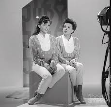 Does liza minnelli have siblings? Judy Garland And Liza Minnelli By Bettmann