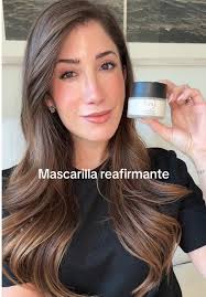 Mascarilla de Clara Cervera: Hidratación y Reafirmación