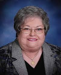 Randi Strobel's Instagram, Twitter & Facebook