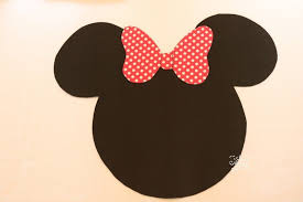 Diy Une Grande Tete De Minnie Gabarit Grande Taille Tete Minnie A Imprimer Pour Anniversaire Theme Mickey Decoration Anniversaire Anniversaire Theme Minnie