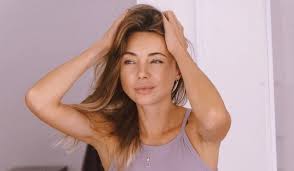 Школьница из Тодеса разделась перед камерой ради лайков :: Общество ::  Дни.ру