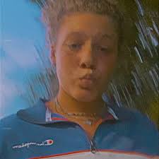 romanticizing the good in life💛, 1111🦋