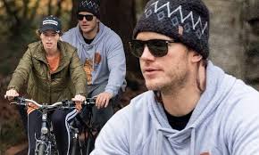 A man is drafted to fight in a war where the fate of humanity relies on his ability to confront his past. Chris Pratt Goes For A Brisk Bike Ride And Walk With Wife Katherine Schwarzenegger In Atlanta Daily Mail Online