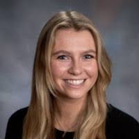 Beth Lindstrom's Instagram, Twitter & Facebook