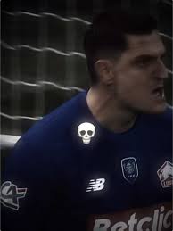Mesdames et messieurs, je vous présente le second gardien du LOSC : Mr  Mannone 😈 #losciste #pourtoi #fyp #losc #lille #om #marseille #cdf  #football #mannone