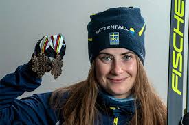 Disse kjendisene skal delta i farmen kjendis 2021 john arne riise (39) ida fladen (34), øde spildo nerdrum (25), signy fardal (58), terje sporsem (44), anniken jørgensen. 71 Nord Kjendis 2021 Deltakerliste 10 Personer Deltar