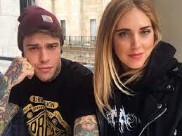 L'influencer ha pubblicato molte foto e diversi video dalla mostra del cinema di venezia dove ha presentato il documentario sulla sua vita. Chiara Ferragni Eta Altezza Curiosita Sulla Fidanzata Di Fedez